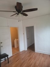 213 E Tabor Rd in Philadelphia, PA - Building Photo - Building Photo
