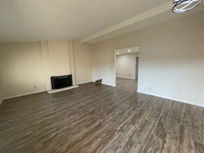 12804 Elmfield Ln in Poway, CA - Building Photo - Building Photo