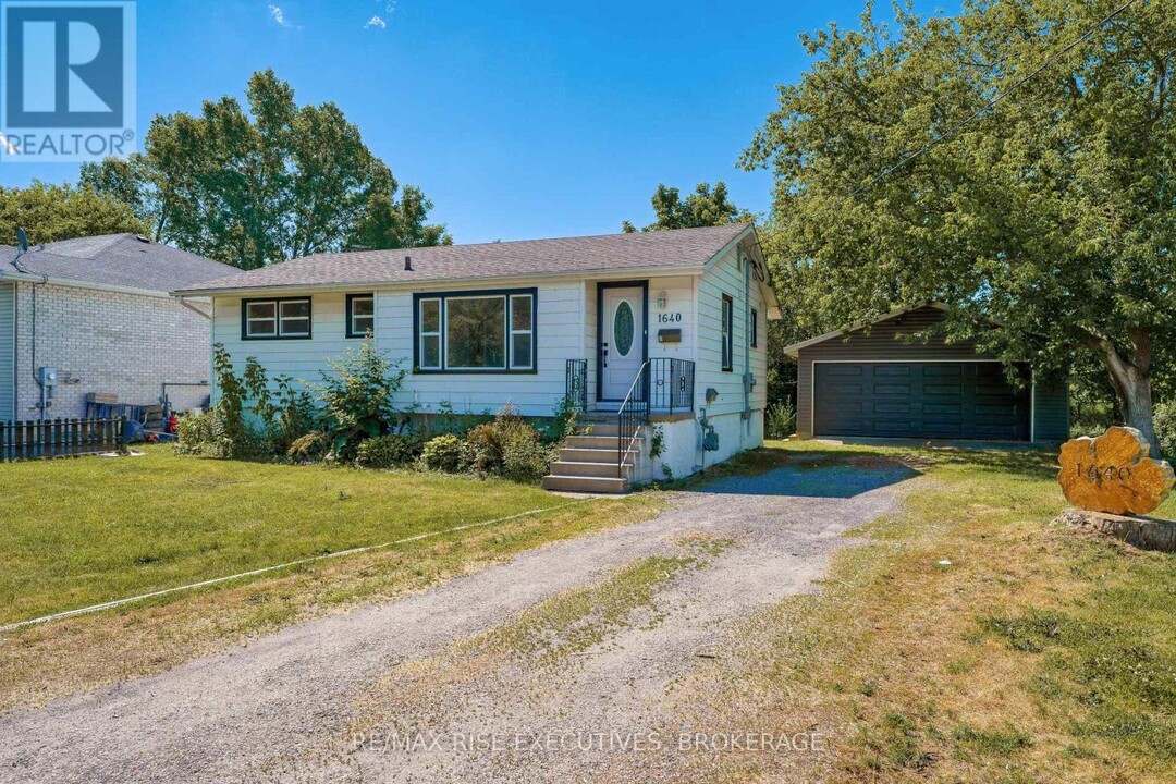 1640-1640 Mary St in Kingston, ON - Building Photo
