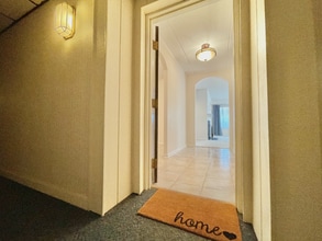 12900 W Heiden Cir in Lake Bluff, IL - Foto de edificio - Building Photo