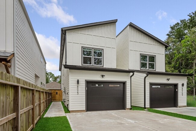 8023 Easter St in Houston, TX - Building Photo - Building Photo