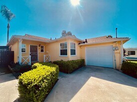 4847 Twain Ave in San Diego, CA - Building Photo