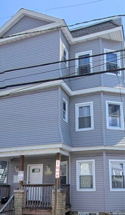 264 21st St in Irvington, NJ - Building Photo