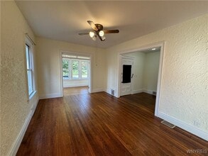 401 Parkside Ave in Buffalo, NY - Building Photo - Building Photo