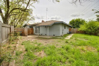7304 Arleta Ct in Sacramento, CA - Building Photo - Building Photo