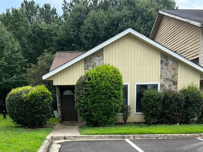 5928 Trent Jones Way