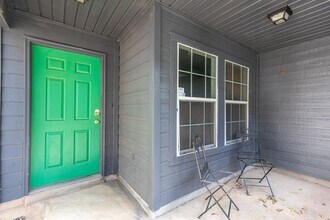 1422 Meadow Pkwy in San Marcos, TX - Building Photo - Building Photo