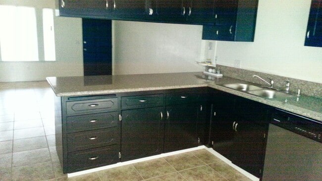 3805 W Meadow Ave in Visalia, CA - Building Photo - Building Photo