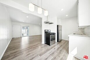 510 Pacific Ave in Los Angeles, CA - Building Photo