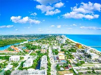 101 S Ocean Dr in Deerfield Beach, FL - Foto de edificio - Building Photo