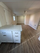 12965 NE Carl Rd in Woodburn, OR - Building Photo - Building Photo