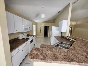 3243 Hunters Chase Loop in Kissimmee, FL - Building Photo - Building Photo