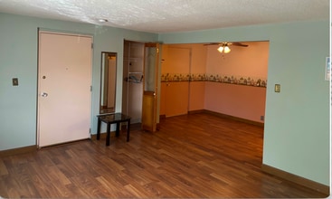 206 Rock St, Unit rock in Norwood, MA - Building Photo - Building Photo