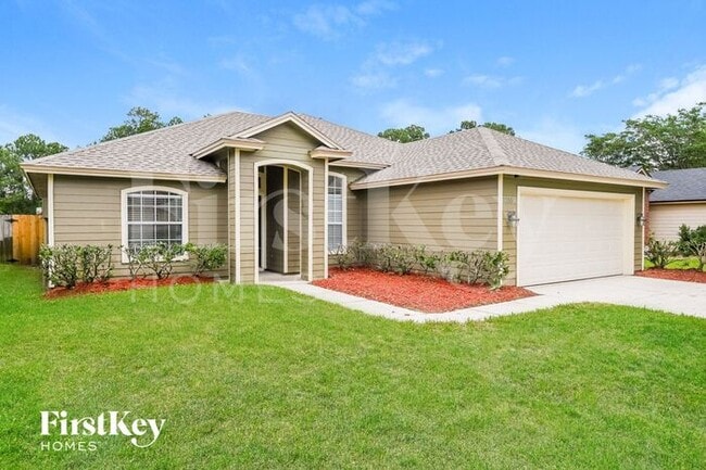 12557 Ashglen Dr N in Jacksonville, FL - Building Photo - Building Photo