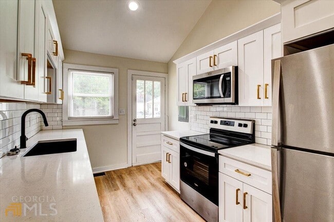 196 Amy St in Mcdonough, GA - Building Photo - Building Photo