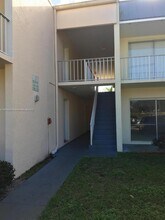 437 Executive Center Dr in West Palm Beach, FL - Building Photo - Building Photo