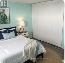 3555 Derry Rd E in Mississauga, ON - Building Photo - Building Photo