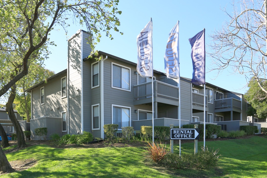 Sandpiper Village Apartment Homes in Vacaville, CA - Foto de edificio