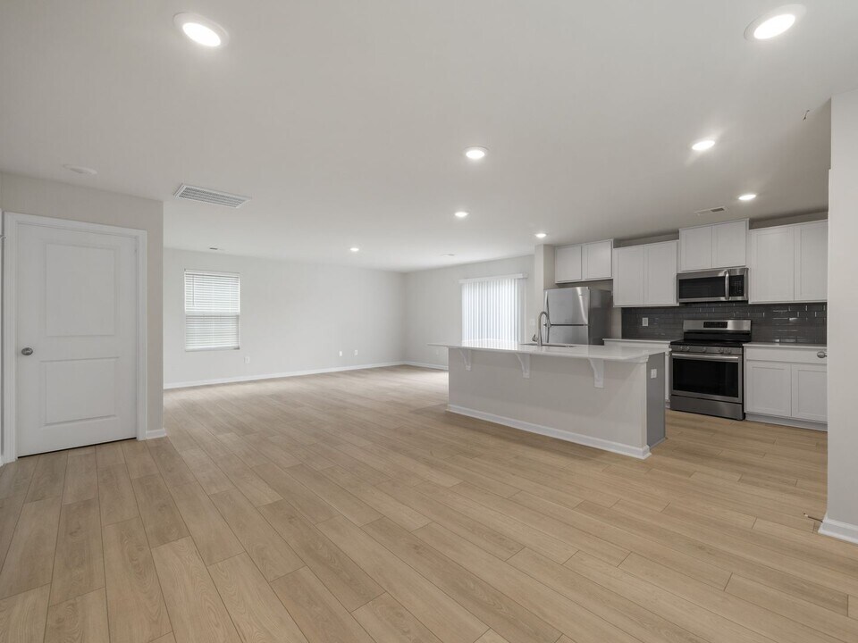 592 Wooden Duck St in Spartanburg, SC - Building Photo