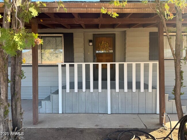 20775 Tara Springs Rd in Black Canyon City, AZ - Building Photo - Building Photo