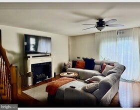 12 Wanda Ct in Mount Holly, NJ - Building Photo - Building Photo