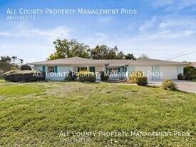 4440 Maceachen Blvd in Sarasota, FL - Building Photo