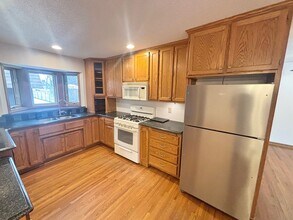 10450 Washington Blvd NE in Blaine, MN - Foto de edificio - Building Photo