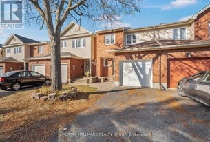 93 Cedarock Dr in Ottawa, ON - Building Photo