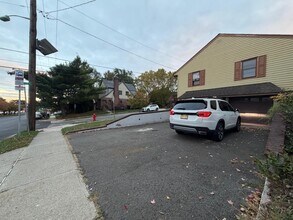 697 Allwood Rd in Clifton, NJ - Building Photo - Building Photo