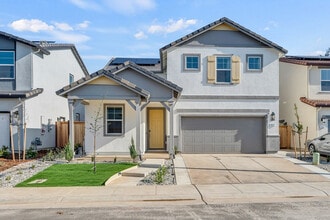 10035 Fletching Wy in Sacramento, CA - Building Photo - Building Photo