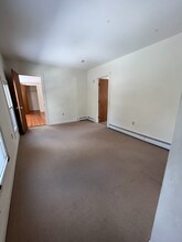 24 W Main St-Unit -C in Cambridge, NY - Building Photo - Building Photo