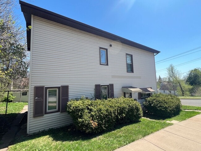 property at 732 N 23rd Ave W