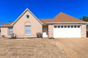 7976 Tankard Dr in Memphis, TN - Building Photo