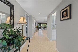 1828 Kings Lake Blvd in Naples, FL - Building Photo - Building Photo