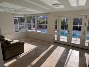 6815 Anchor Way in Sarasota, FL - Building Photo - Building Photo