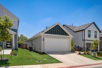 5407 Jason Dr in Austin, TX - Foto de edificio - Building Photo