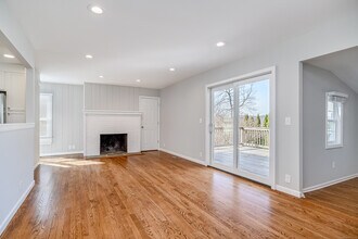 18 Skyline Dr in Brookfield, CT - Building Photo - Building Photo