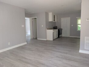 3600 Morris Field Dr in Charlotte, NC - Building Photo - Building Photo