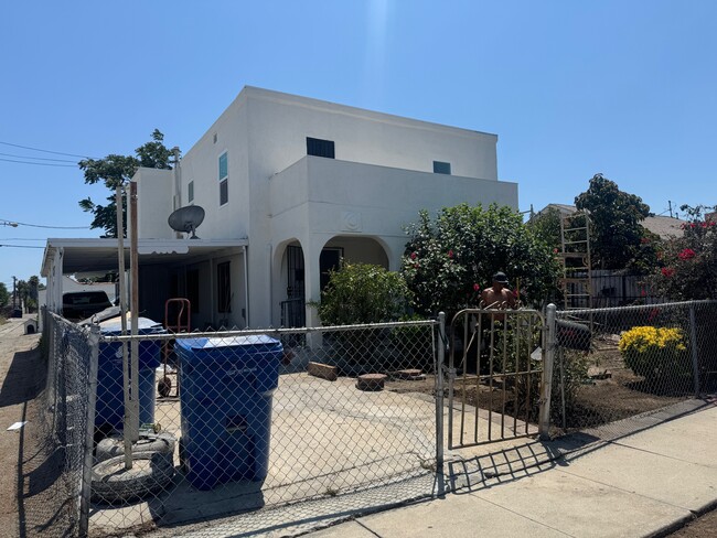 property at 516 W 109th St