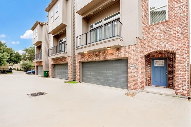 1607 Colorado St in Houston, TX - Building Photo - Building Photo