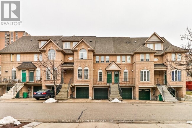 property at 80-80 Strathaven Dr