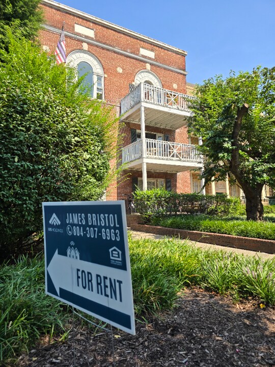 608 N Arthur Ashe Blvd-Unit -19 in Richmond, VA - Building Photo