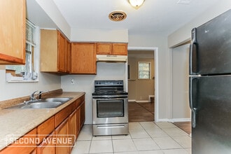 5110 Dostie Dr S in Jacksonville, FL - Foto de edificio - Building Photo