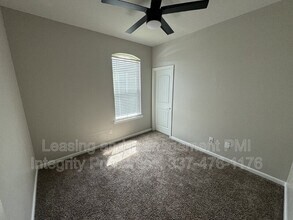 104 Garden Oaks Ave in Youngsville, LA - Building Photo - Building Photo