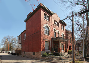 315 W Lee St Apartments