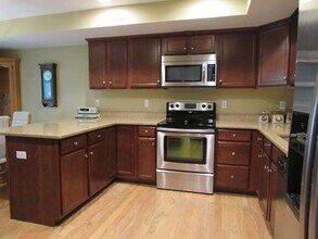 24 Leanne Way in Franklin, MA - Building Photo - Building Photo