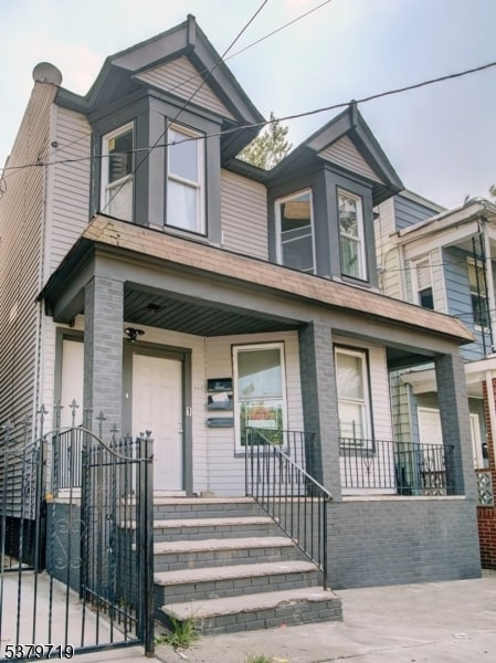 property at 595 15th Ave