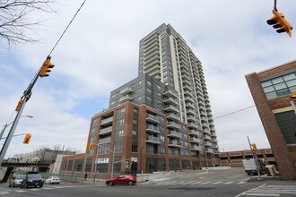 1400 Dupont St in Toronto, ON - Building Photo - Building Photo