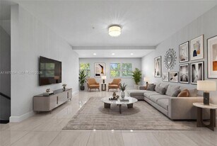 621 NE 8th Ave in Fort Lauderdale, FL - Building Photo