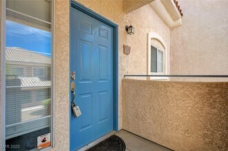 400 Amber Pine St in Las Vegas, NV - Building Photo - Building Photo